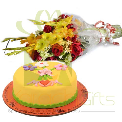 Mothers Day Cake With Bouquet