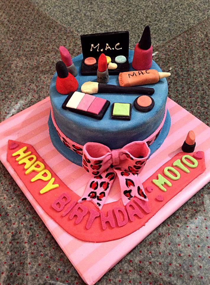 Make Up Craze Cake (4lbs)