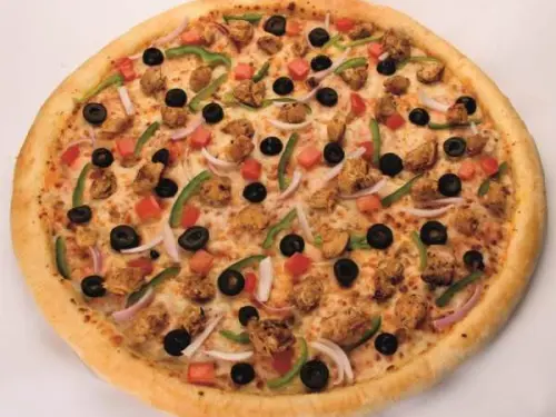 dominos-hot---spicy-chicken-pizza.webp