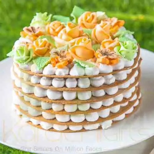florallayeredcakelals.webp