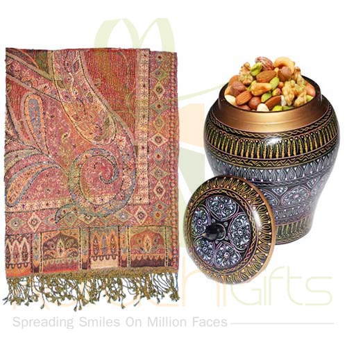 Dry Fruit Pot With Shawl