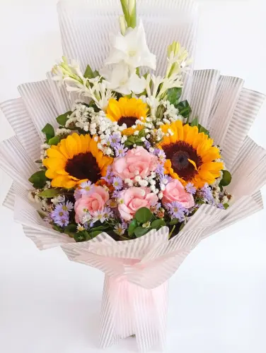 Sunlit Grace Bouquet
