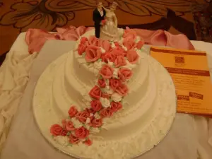 Premium Wedding Cake (3 Tier)