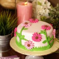 Pink Daisies Cake (4lbs)