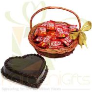 Kit Kat Basket With Heart Cake